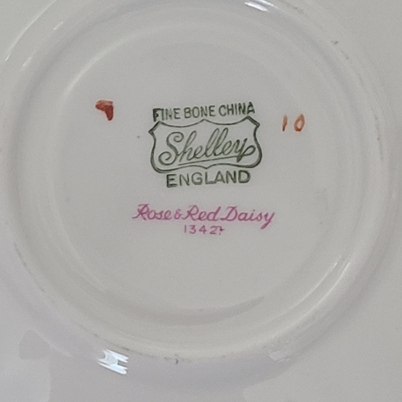 Shelley England Rose and Red Daisy Fine Bone China Cup, Saucer, Cake Plate - Picture 4 of 14